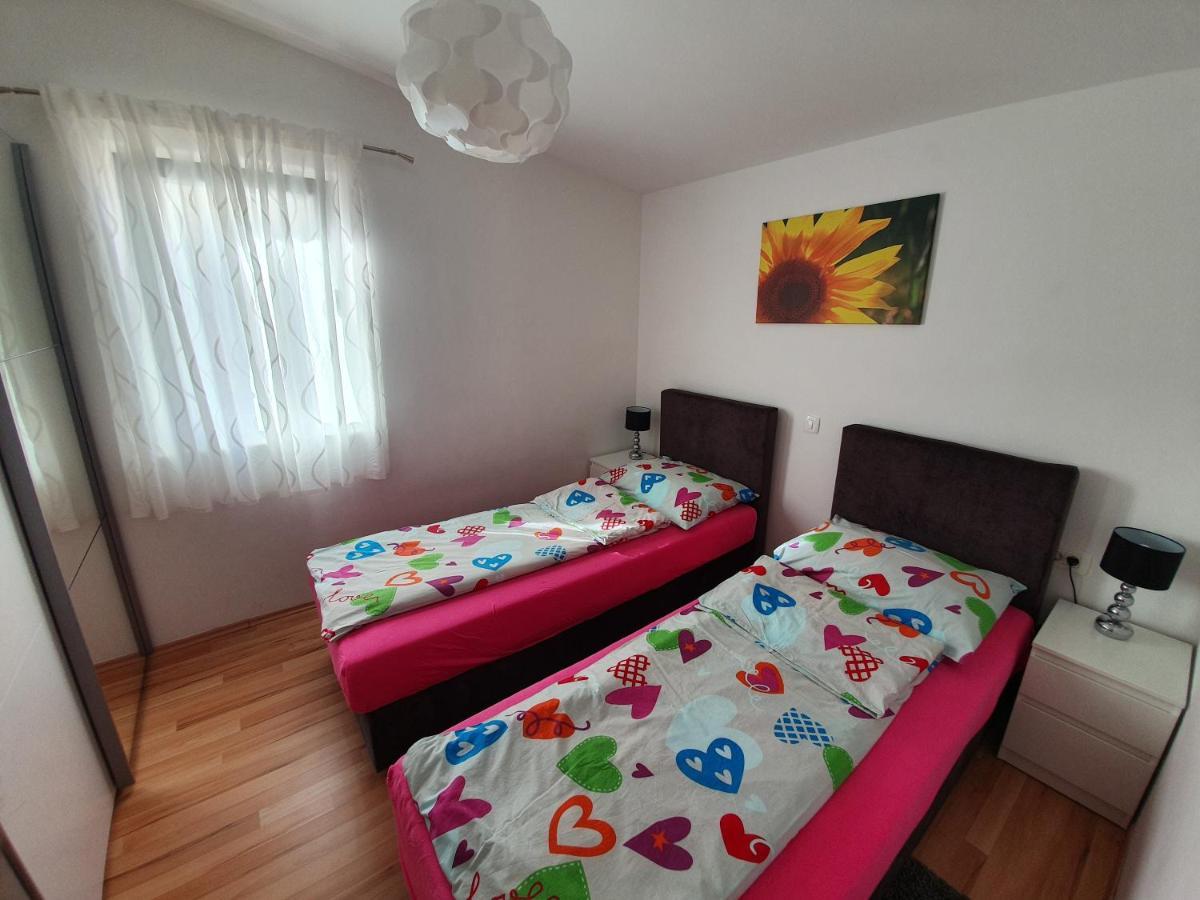 Comfortable Family Apt Iris 20M From Beach In Mandre Luaran gambar